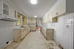 1114 W Walker St, Denison, TX 75020 - Photo 10