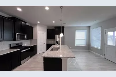 129 Leon Avenue, Rhome, TX 76078 - Photo 4