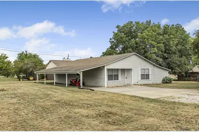 508 E Travis Street, Leonard, TX 75452 - Photo 2