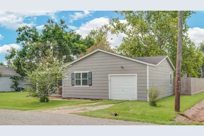 230 2nd Street, Brazoria, TX 77422 - Photo 2