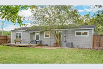 230 2nd Street, Brazoria, TX 77422 - Photo 8