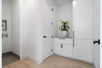 1424 Canada Drive, Dallas, TX 75212 - Photo 6