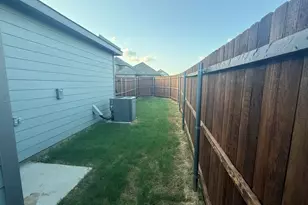 3065 Pecan Farm Ln, Fort Worth, TX 76140 - Photo 16