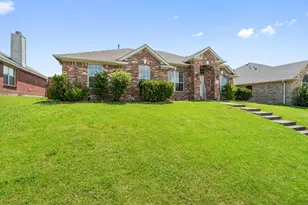 2124 Hickory Ridge Dr, Mesquite, TX 75181 - Photo 2