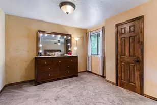 11834 Leisure Dr, Dallas, TX 75243 - Photo 10