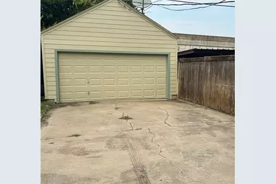 4020 Locke Avenue, Fort Worth, TX 76107 - Photo 12