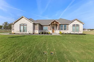 8513 Wild Colt Dr, Godley, TX 76044 - Photo 1