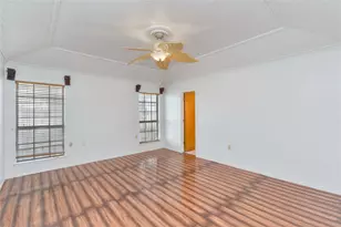 9228 Claudia Dr, Fort Worth, TX 76134 - Photo 16