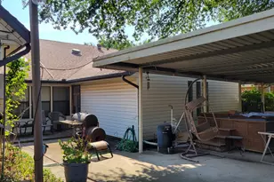 4403 Cinnabar Dr, Dallas, TX 75227 - Photo 4