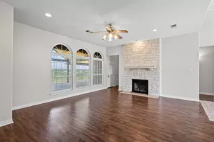 313 Canyon Creek Cir, Weatherford, TX 76087 - Photo 6