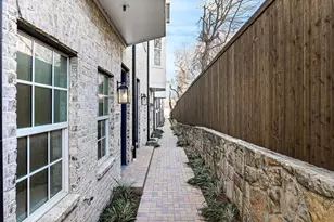 4606 New Water Ln, Dallas, TX 75219 - Photo 2