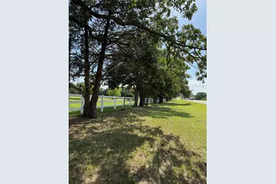 8690 E Fm 922 Highway, Valley View, TX 76272 - Photo 22