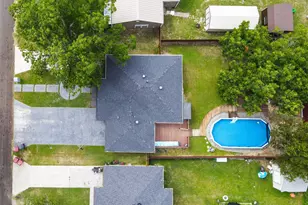 106 S 4th St, Celeste, TX 75423 - Photo 4