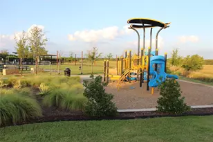 912 Alton Dr, Aubrey, TX 76227 - Photo 22