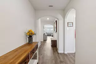 912 Alton Dr, Aubrey, TX 76227 - Photo 2