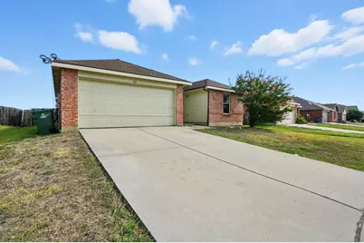 321 Quail Crossing Drive, Sanger, TX 76266 - Photo 2