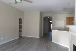 6312 Parkside Dr, Arlington, TX 76001 - Photo 12