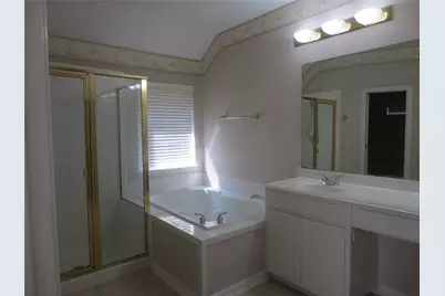 6312 Parkside Drive, Arlington, TX 76001 - Photo 10