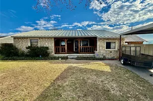 2100 SE 19th St, Mineral Wells, TX 76067 - Photo 1