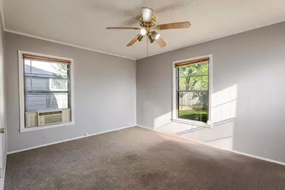 2100 SE 19th Street, Mineral Wells, TX 76067 - Photo 18