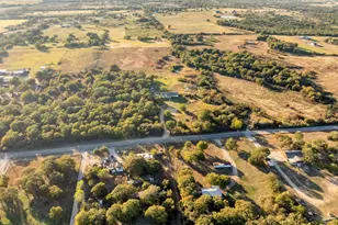 511 Salt Creek Rd, Springtown, TX 76082 - Photo 26