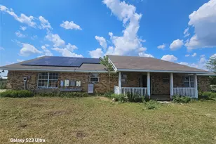 810 Cody Rd, Ennis, TX 75119 - Photo 2
