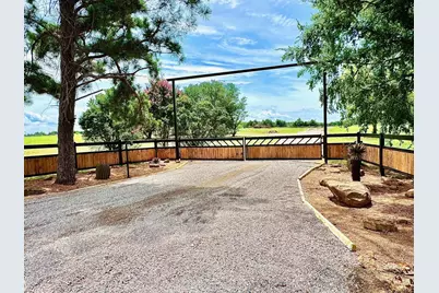8690 E Fm 922, Valley View, TX 76272 - Photo 6