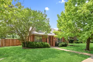1404 Honey Locust Dr, Plano, TX 75023 - Photo 2