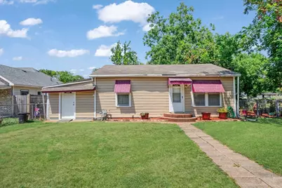 515 E 15th Street, Bonham, TX 75418 - Photo 1