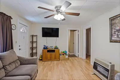 515 E 15th Street, Bonham, TX 75418 - Photo 8