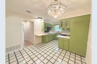 1310 Bow Creek Drive, Duncanville, TX 75116 - Photo 12