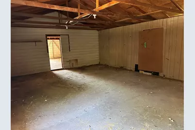 610 Cooper Street, Bowie, TX 76230 - Photo 22