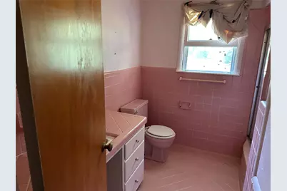 610 Cooper Street, Bowie, TX 76230 - Photo 18