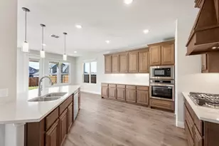 1044 Snowy Owl Dr, Alvarado, TX 76009 - Photo 8