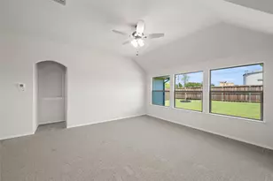 808 Misty Ln, Cleburne, TX 76033 - Photo 10