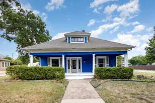 300 E University Ave, Waxahachie, TX 75165 - Photo 1
