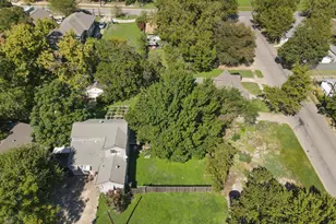 815 Viola St, Dallas, TX 75203 - Photo 2