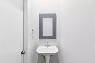 4830 Cedar Springs Rd, Dallas, TX 75219 - Photo 14