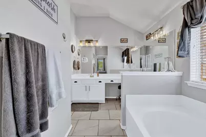 431 Hidden Ridge Drive, Burleson, TX 76028 - Photo 18