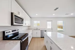 2041 Pleasant Knoll Cir, Forney, TX 75126 - Photo 10