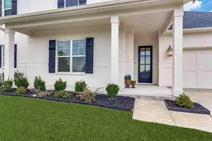 622 Sterling Dr, Benbrook, TX 76126 - Photo 2