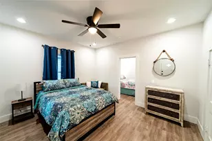 1415 N Houston St, Fort Worth, TX 76164 - Photo 16