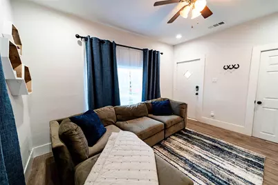 1415 N Houston Street, Fort Worth, TX 76164 - Photo 6