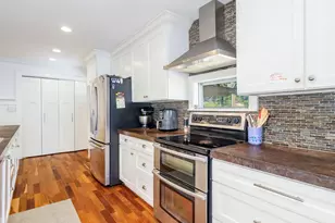 1909 8th St, Brownwood, TX 76801 - Photo 4