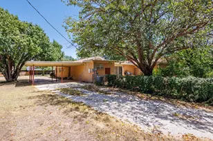 1909 8th St, Brownwood, TX 76801 - Photo 30