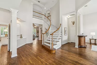 8904 Meadowknoll Drive, Dallas, TX 75243 - Photo 4