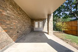 11108 Manorview Cir, Dallas, TX 75228 - Photo 32