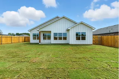 421 Jameson Street, Springtown, TX 76082 - Photo 34