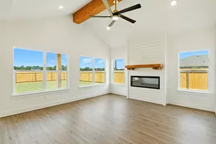 421 Jameson St, Springtown, TX 76082 - Photo 2