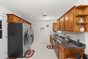 107 Hardeman St, Copperas Cove, TX 76522 - Photo 6